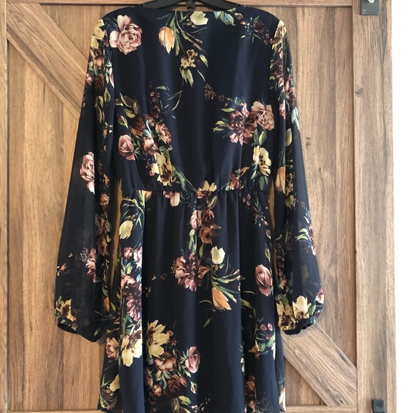 🎀HOST PICK🎀 Honey Boutique Floral Dress - Picture 3 of 6